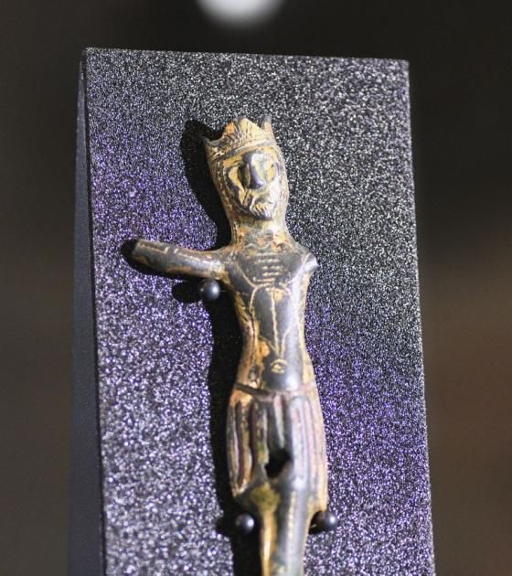 The Coombes Cross