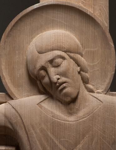 Altar Crucifix (detail), carving in oak (Martin Earle, 2021)