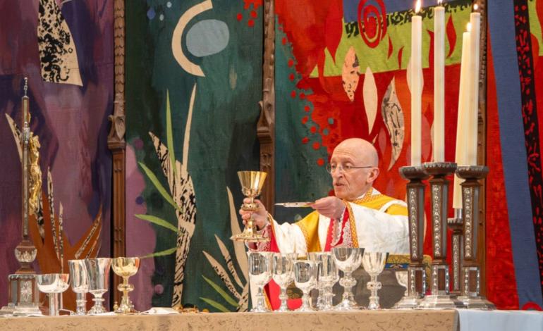 Easter Day service at Chichester Cathedral (Vivien Ruddock)