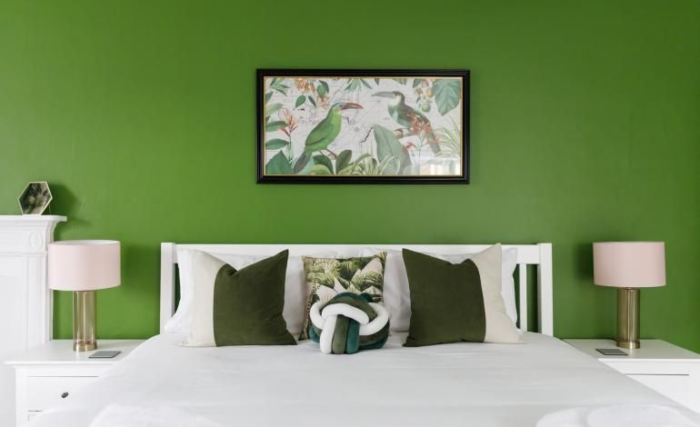 bed details