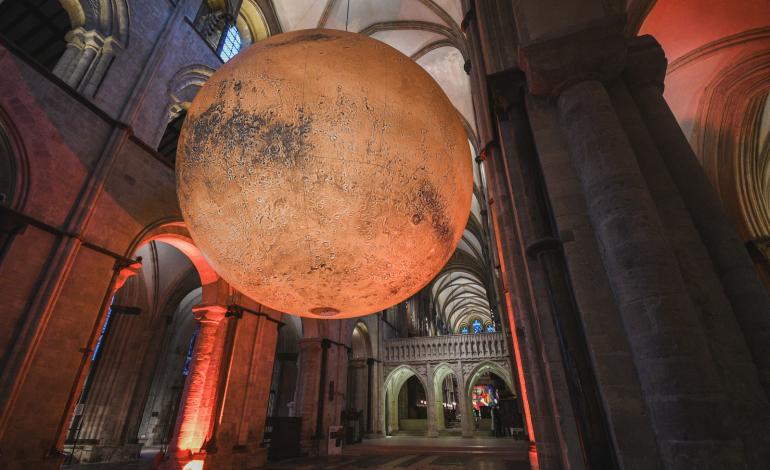 Mars in the Cathedral Nave
