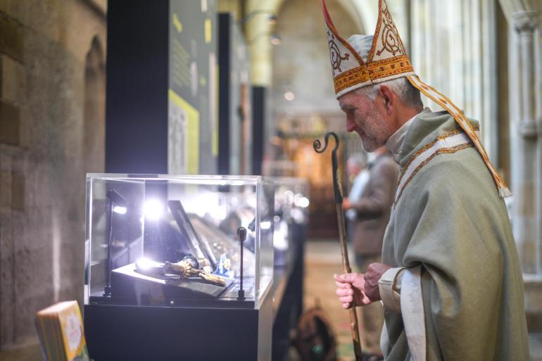 St Richard visits the Religion, Rebellion and Reformation exhibition 