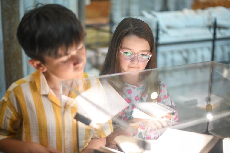 children visiting the Religion, Rebellion and Reformation exhibition